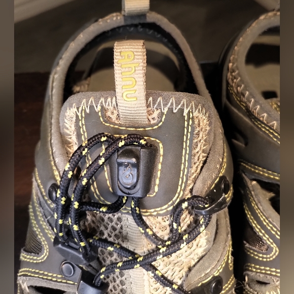 Ahnu Wet/Dry performance sandals_EUC - Picture 6 of 7